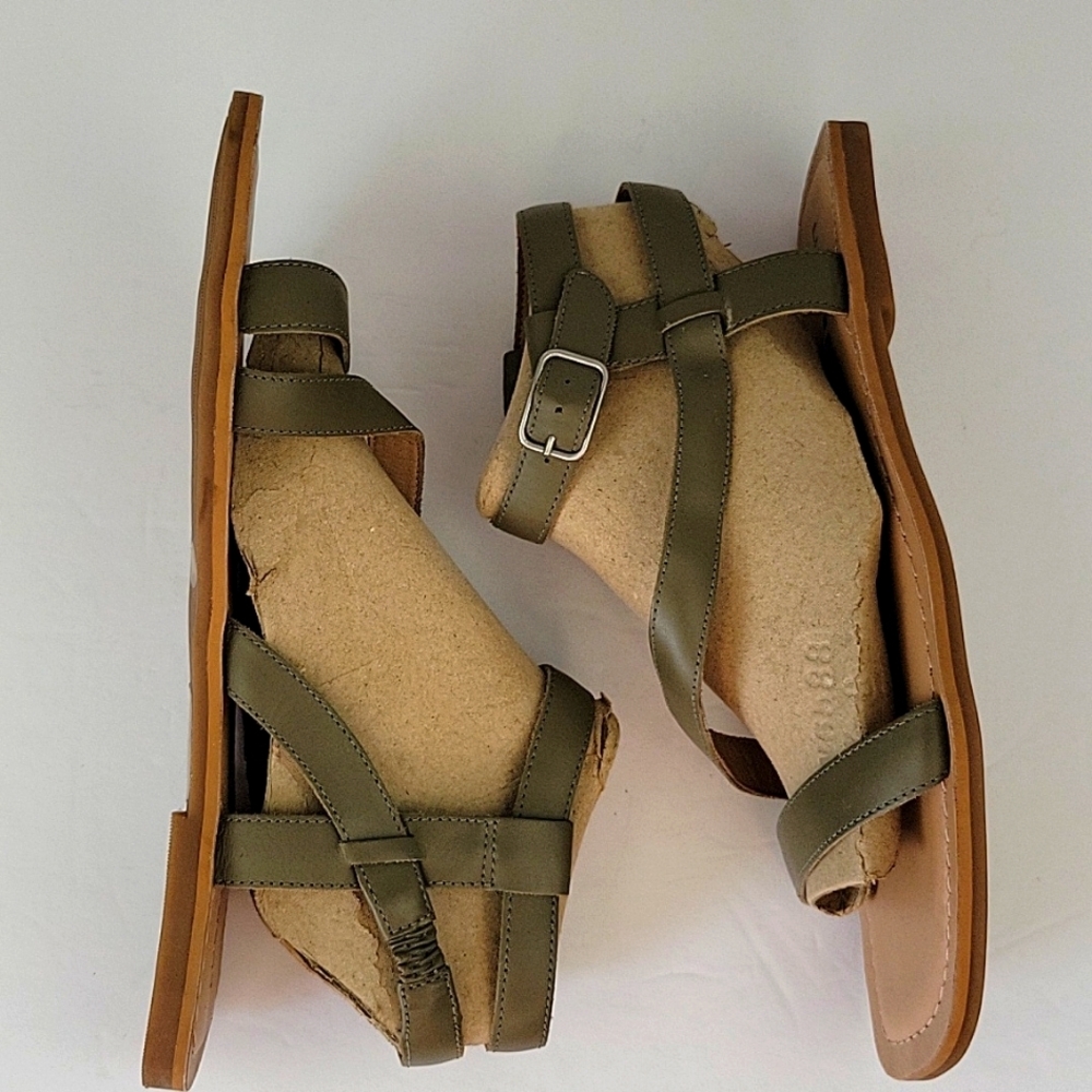 Lucky Brand Byleth Gladiator Sandals Sage Green Size 9 NWOT - Picture 6 of 13